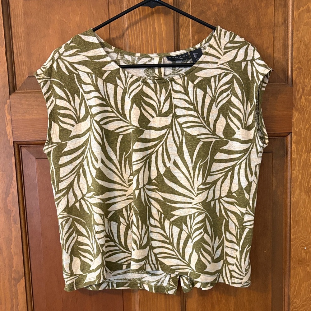 Tahari Olive Leaf Pattern Crop Top 100% Linen